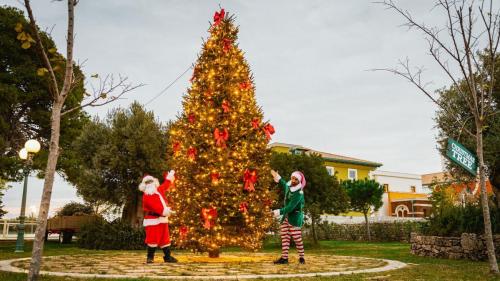 christmas-tree-village