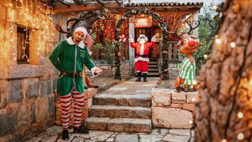 santa-house